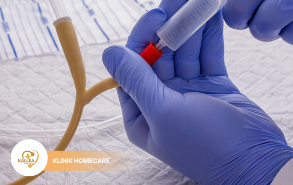 Layanan-Pemasangan-Kateter-Urin-aman-dan-profesional.